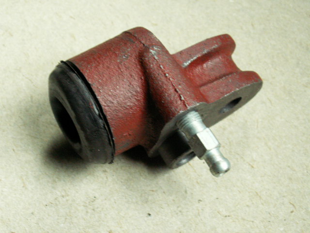 Váleček brzdový přední pravý